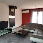 Villa *