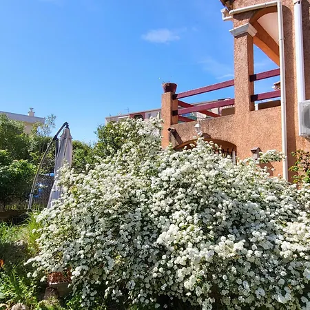 Villa * La Garde (Var)